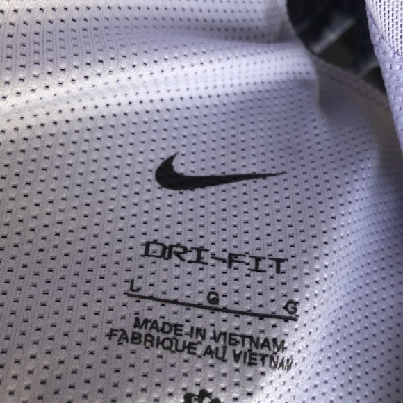 NIKE (L) Training Br - Picture 8 of 12